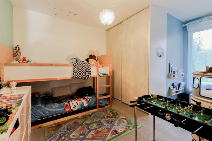 Image No.10-2 Bed House for sale