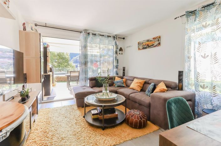 Image No.6-2 Bed House for sale