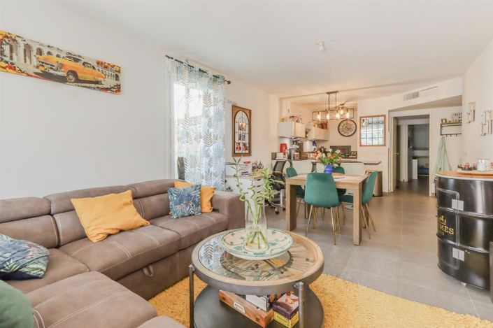 Image No.7-2 Bed House for sale