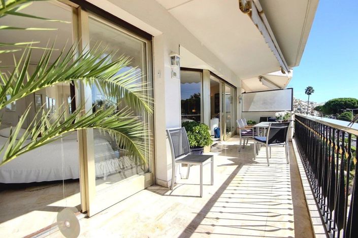 Image No.1-2 Bed Apartment for sale