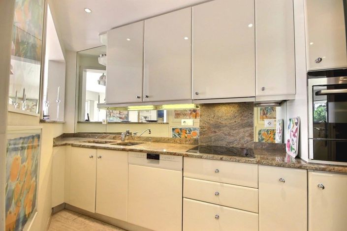 Image No.12-2 Bed Apartment for sale