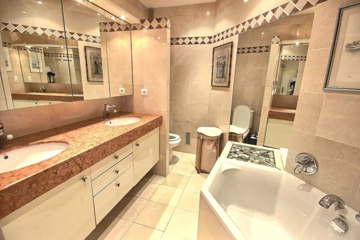 Image No.19-2 Bed Apartment for sale