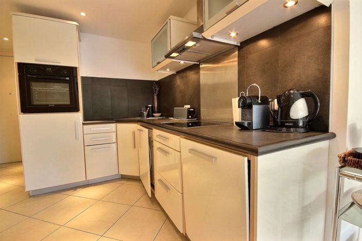 Image No.8-Apartment for sale