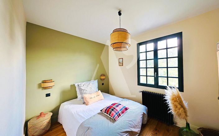 Image No.9-4 Bed Property for sale