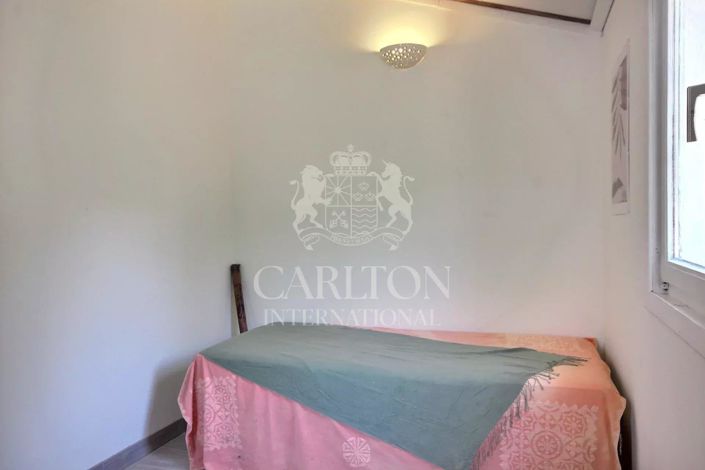 Image No.10-4 Bed House for sale