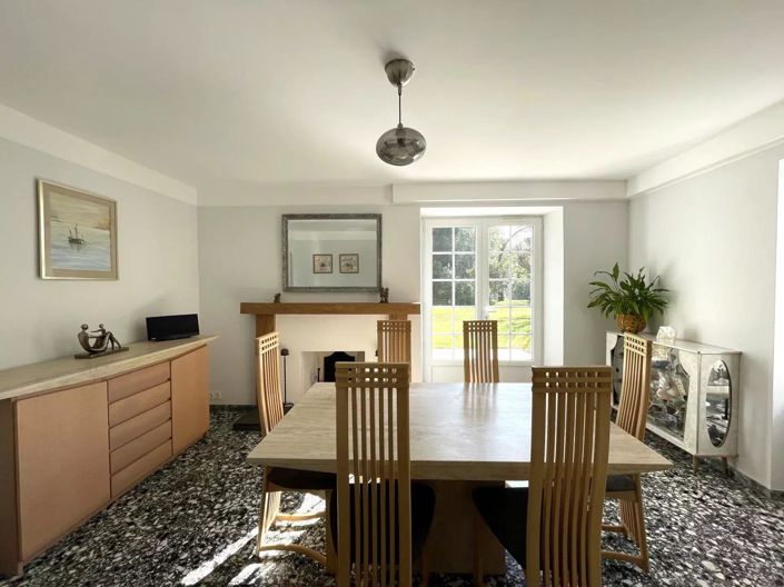 Image No.7-5 Bed House for sale