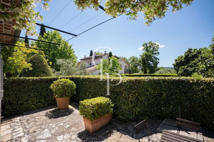 Image No.27-8 Bed House for sale