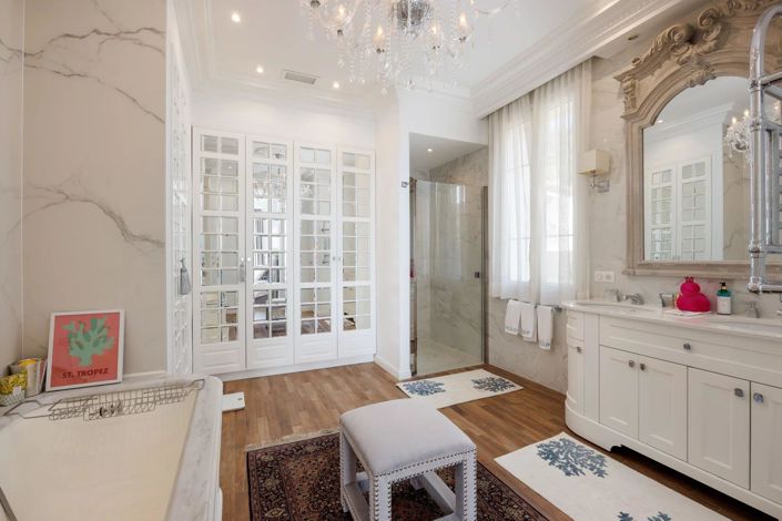 Image No.12-4 Bed House for sale