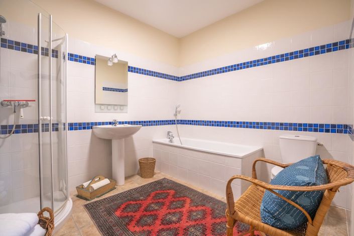 Image No.26-4 Bed House for sale