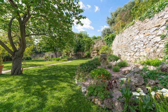 Image No.45-4 Bed House for sale