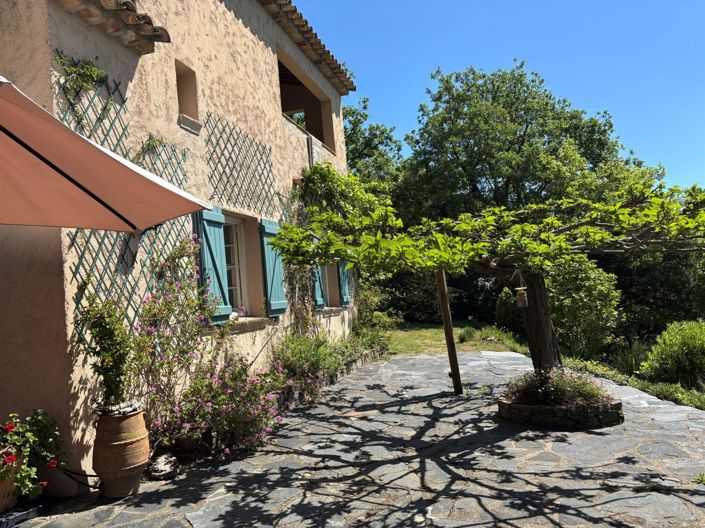 Image No.1-4 Bed House for sale