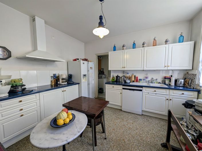 Image No.8-3 Bed Apartment for sale