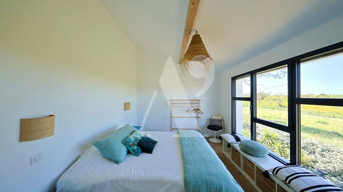 Image No.11-4 Bed Property for sale