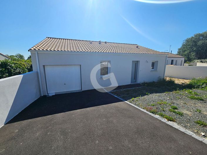 Image No.1-3 Bed Property for sale