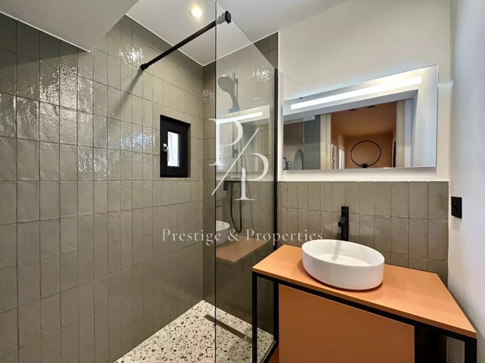 Image No.8-3 Bed Apartment for sale