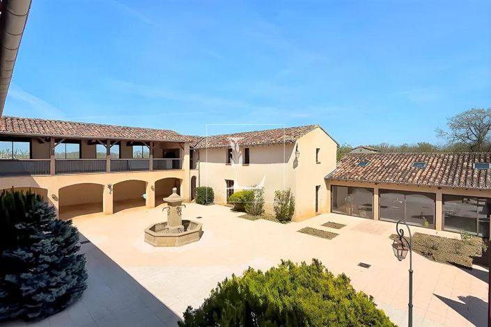 Image No.20-6 Bed House for sale