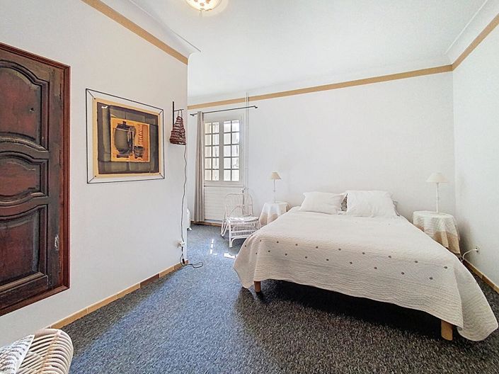 Image No.10-8 Bed House for sale