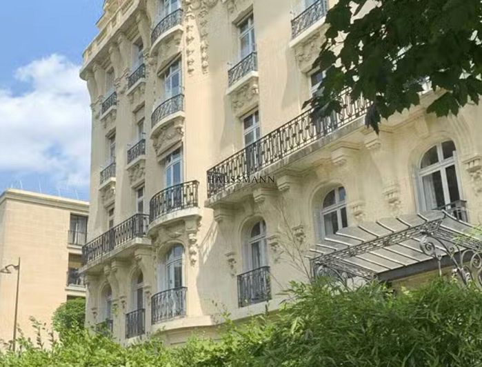 Image No.1-5 Bed Apartment for sale