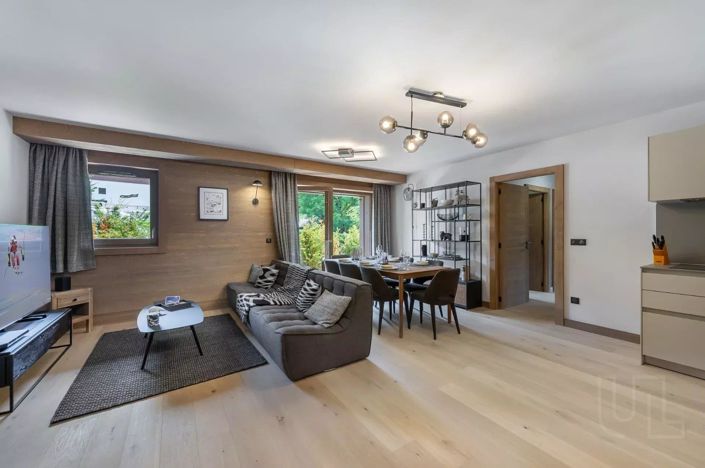 Image No.1-4 Bed Apartment for sale