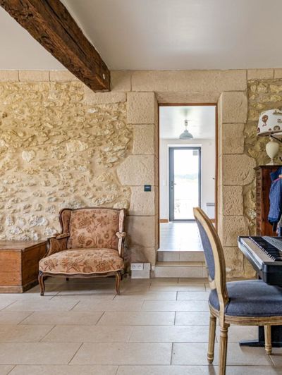 Image No.10-6 Bed House for sale