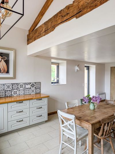 Image No.14-6 Bed House for sale