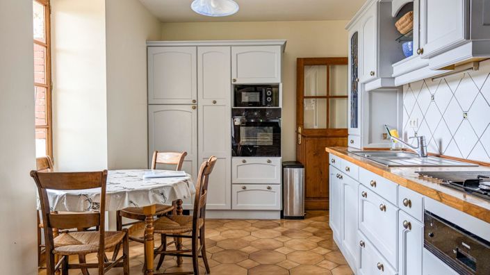 Image No.15-6 Bed House for sale