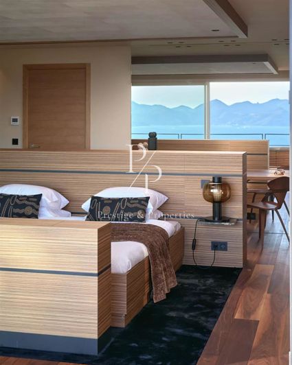 Image No.24-5 Bed House for sale