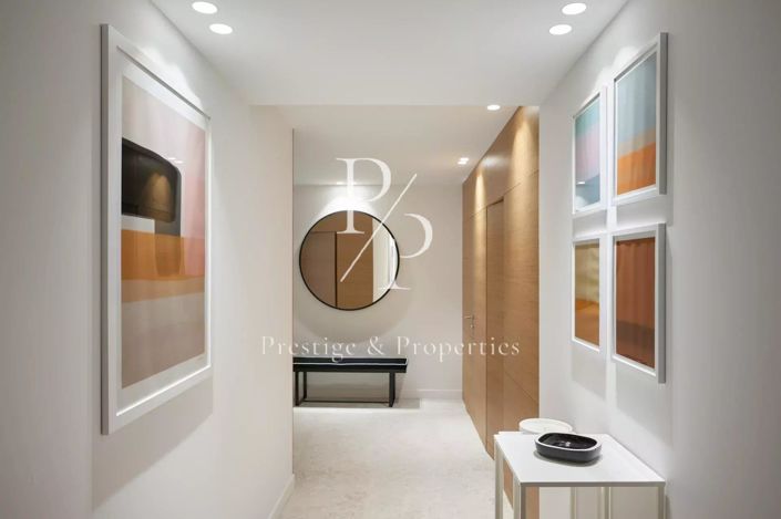 Image No.5-5 Bed House for sale