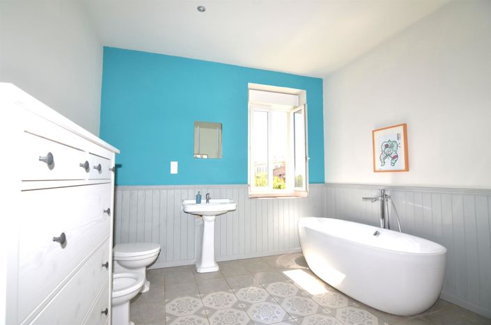 Image No.23-4 Bed House for sale