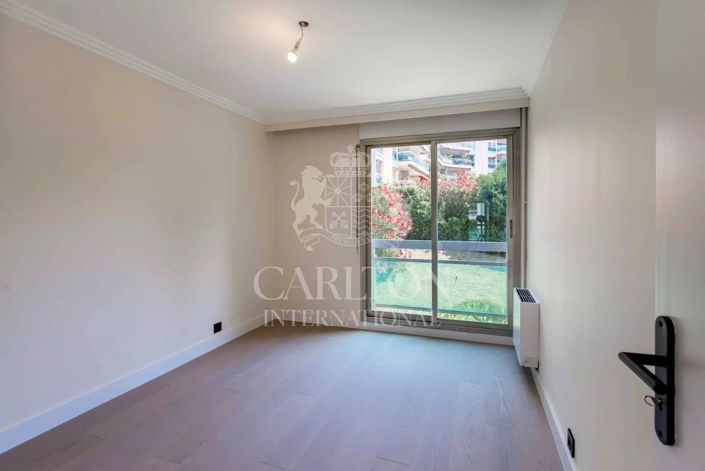 Image No.9-3 Bed Apartment for sale