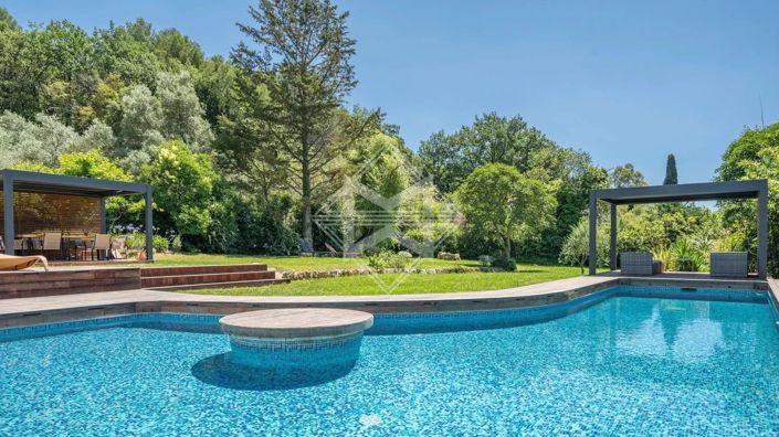 Image No.2-Maison de 5 chambres à vendre à Valbonne