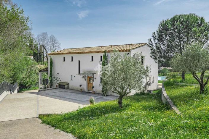 Image No.15-4 Bed House for sale