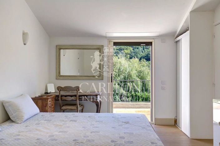 Image No.17-6 Bed House for sale