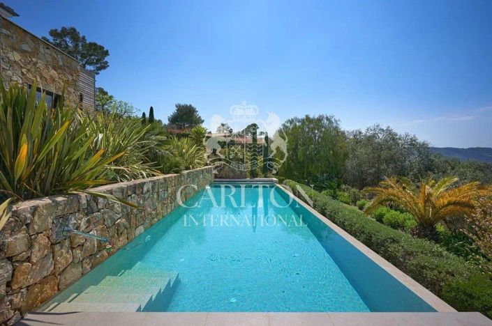 Image No.2-5 Bed House for sale