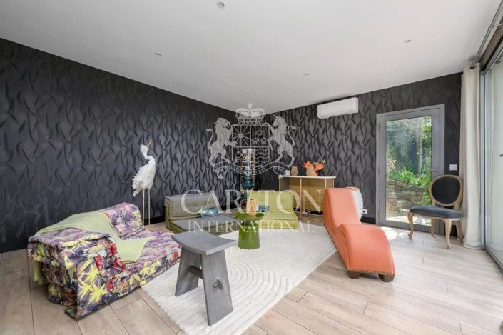 Image No.33-5 Bed House for sale