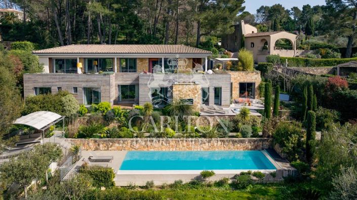 Image No.40-5 Bed House for sale