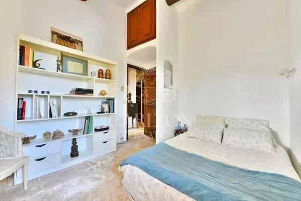 Image No.16-5 Bed House for sale