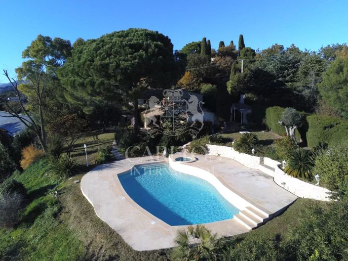 Image No.25-5 Bed House for sale