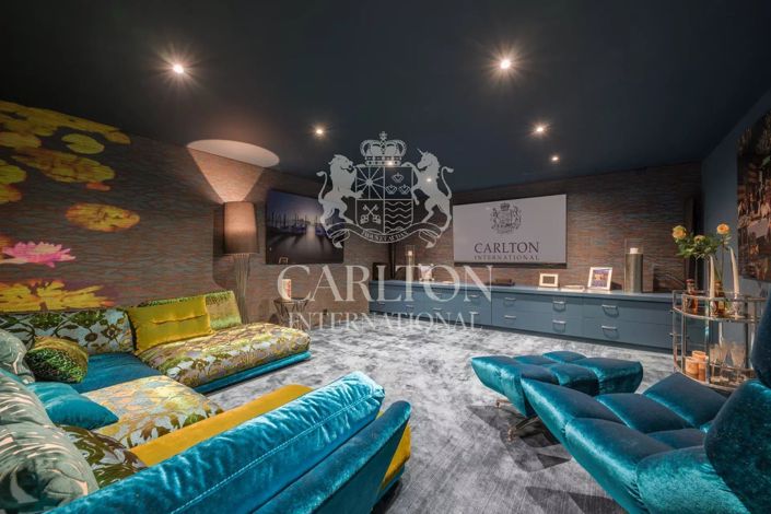 Image No.10-3 Bed House for sale