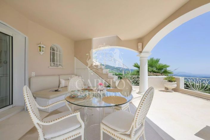 Image No.21-3 Bed House for sale