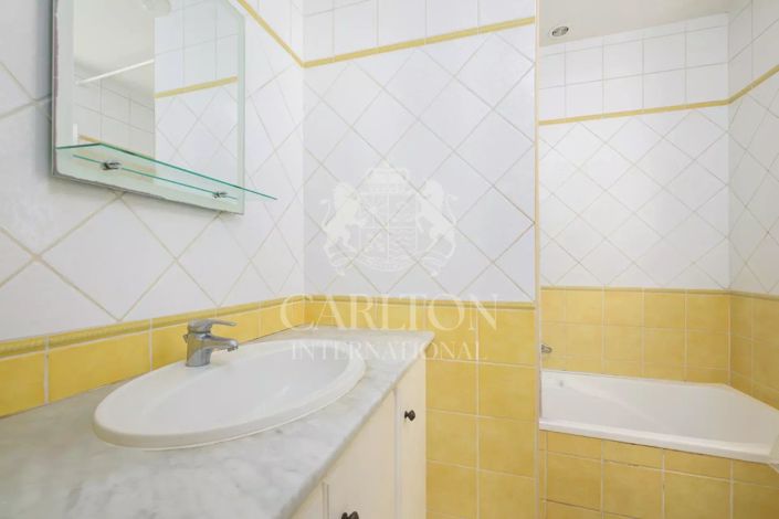 Image No.17-4 Bed House for sale