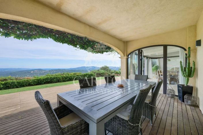 Image No.6-4 Bed House for sale