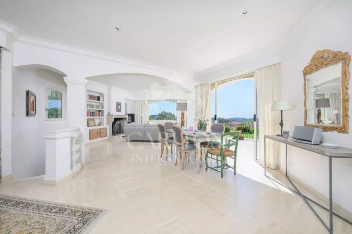 Image No.10-5 Bed House for sale