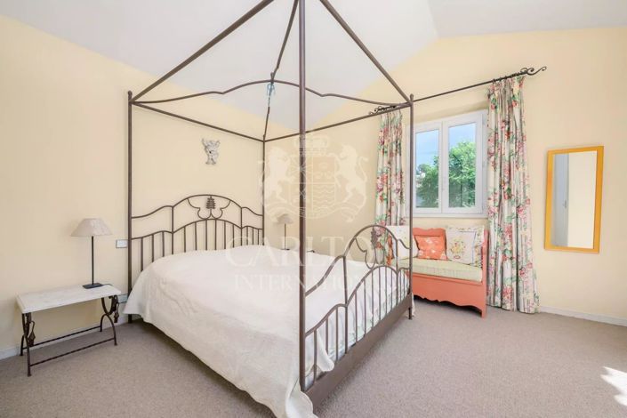 Image No.15-5 Bed House for sale