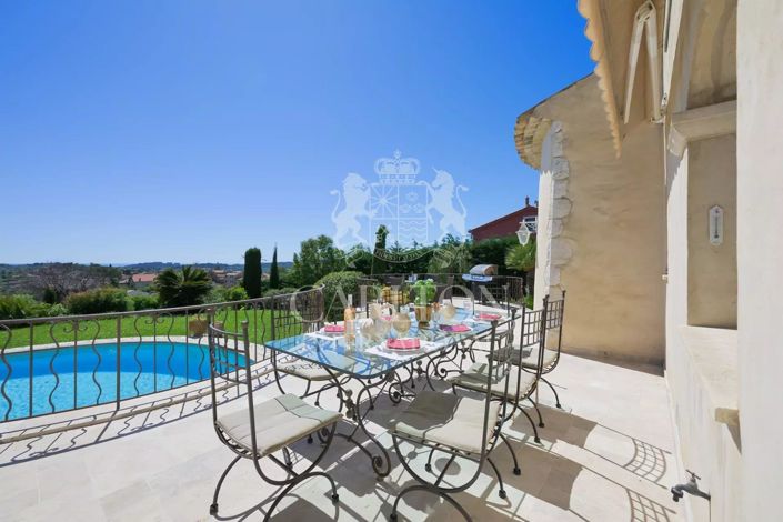 Image No.4-5 Bed House for sale