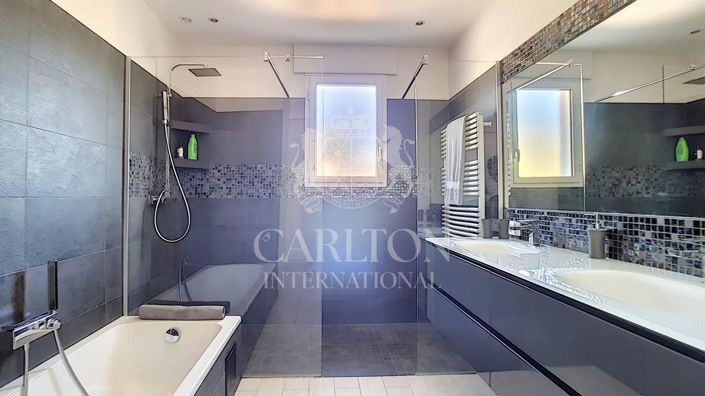 Image No.14-4 Bed House for sale