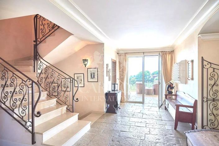 Image No.6-4 Bed House for sale