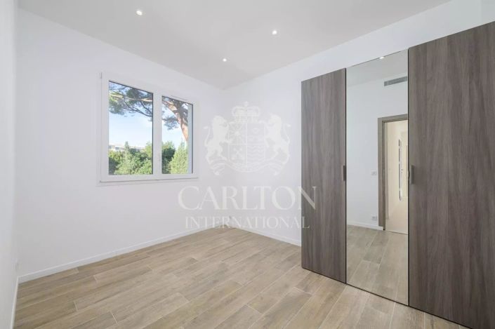 Image No.11-4 Bed House for sale