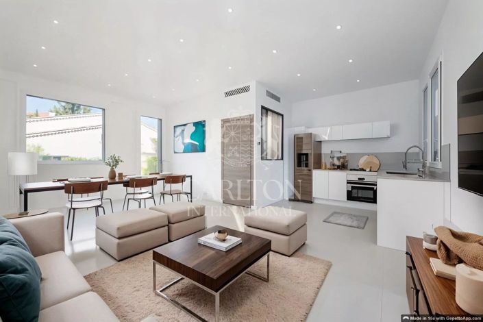 Image No.3-4 Bed House for sale