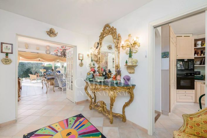 Image No.4-4 Bed House for sale